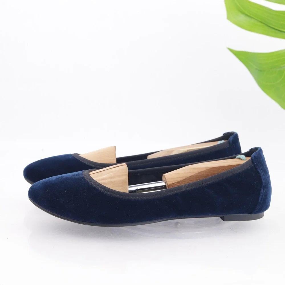 Born Shoes Womens Julianne Ballet Flat Size 7 M Navy Blue Velvet Comfort Slip On